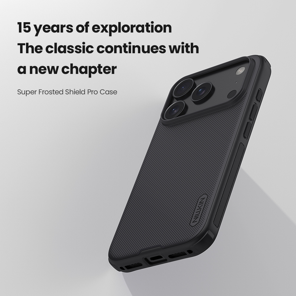 Противоударный чехол черного цвета от Nillkin для смартфона iPhone 17 Pro, серия Super Frosted Shield Pro