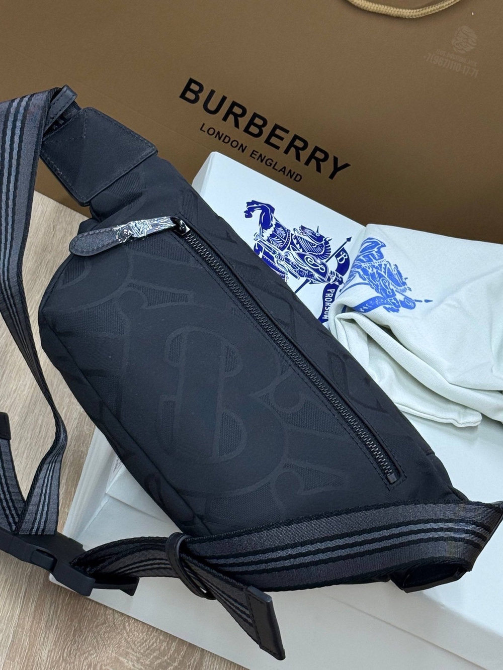 Поясная-нагрудная сумка Burberry