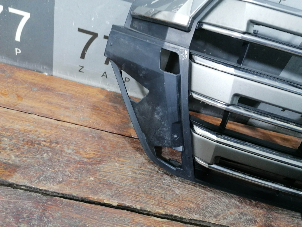 Решетка радиатора Toyota Land Cruiser 200 15-21 Б/У Оригинал 5310160939