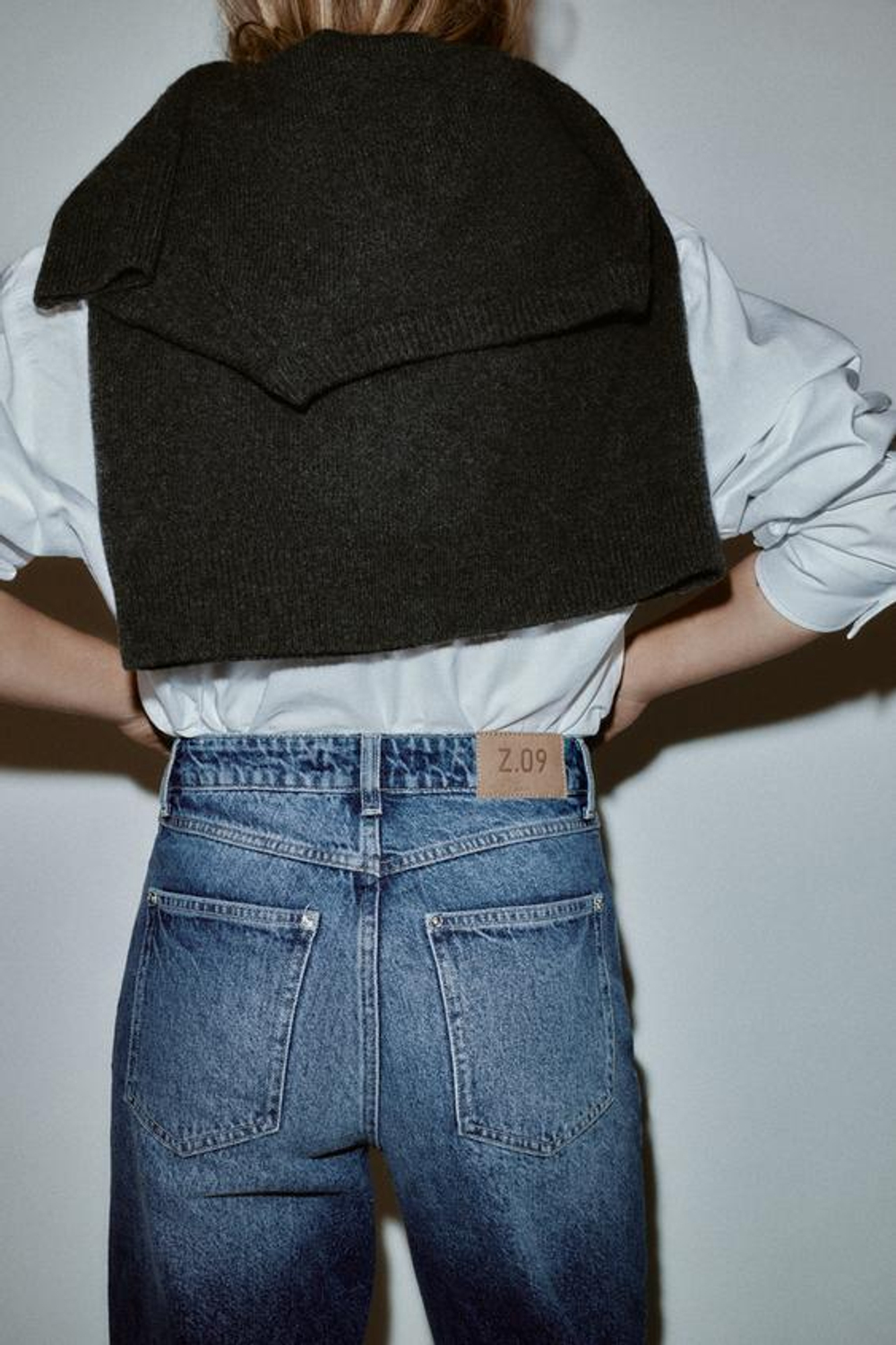 ZARA ДЖИНСЫ Z.09 STRAIGHT С ВЫСОКОЙ ПОСАДКОЙ И ПЕРЕКРЕСТНЫМ ПОЯСОМ, СИНИЙ