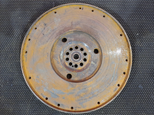 Маховик двигателя