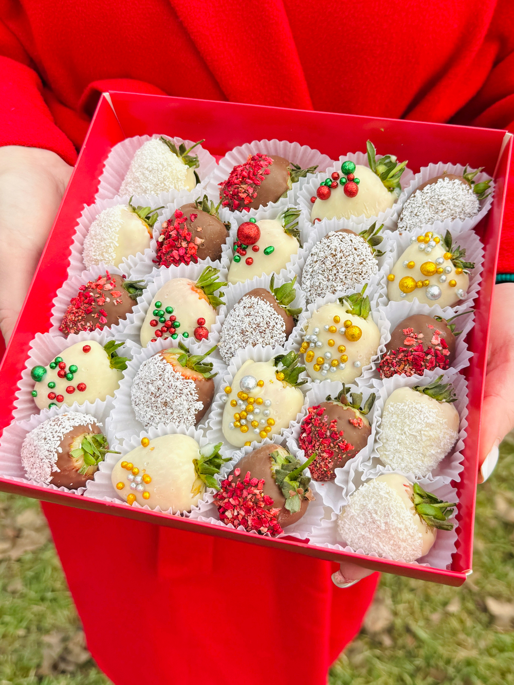 Клубника в шоколаде «Волшебство», 16-25 ягод