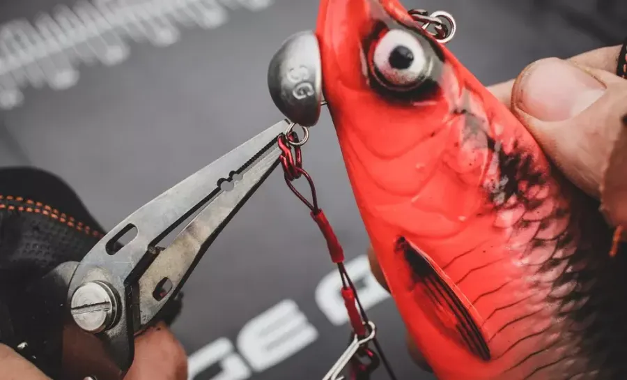 Оснащение мягких приманок джигером Savage Gear Punch Rig Heads