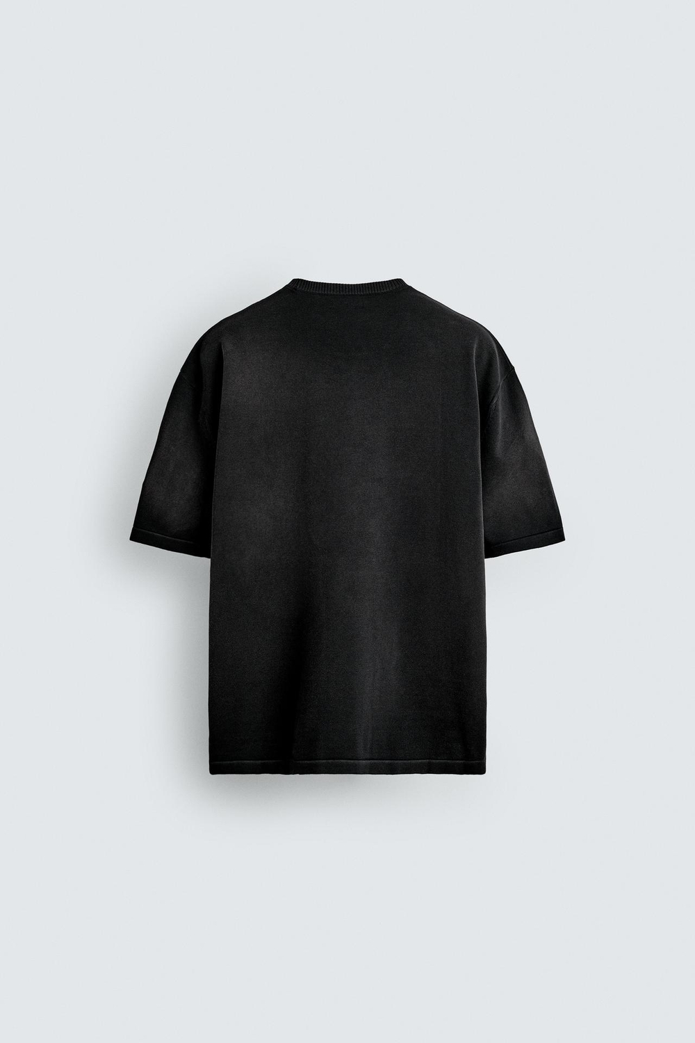 ZARA ФУТБОЛКА С ПРИНТОМ И ЭФФЕКТОМ ПОТЕРТОСТИ, ЧЕРНЫЙ