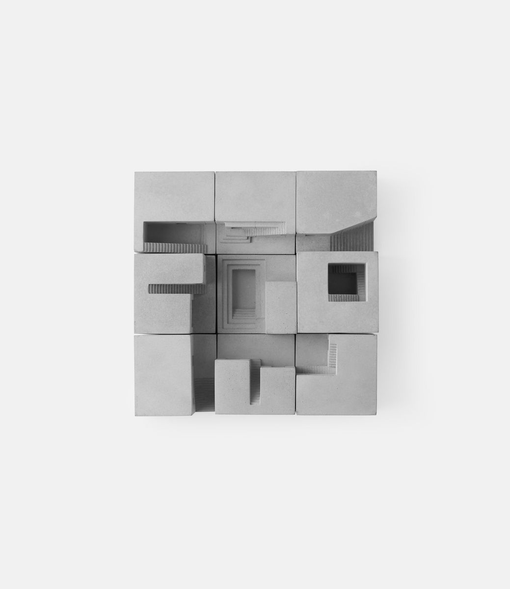 Material Immaterial Spaces — набор скульптур из бетона