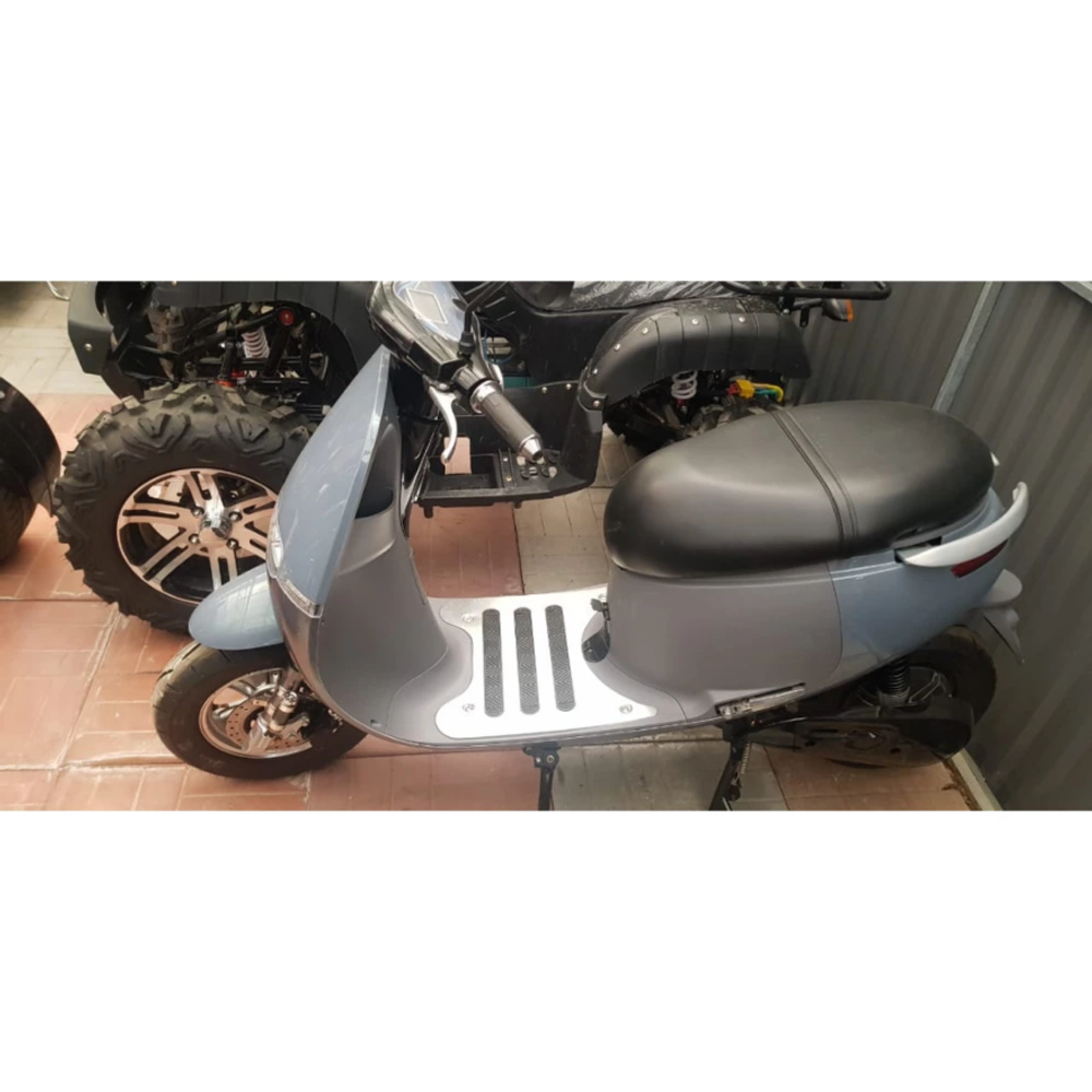 Электроскутер FST Classic 1000W 72V с АКБ 30FAh