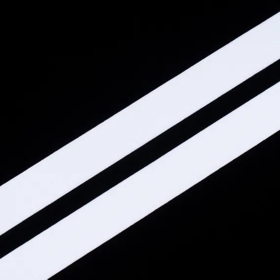 Резинка отделочная белая 20 мм  (цв. 001), 530/20