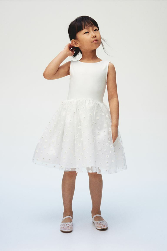 H&M Платье с расклешенной юбкой, белый