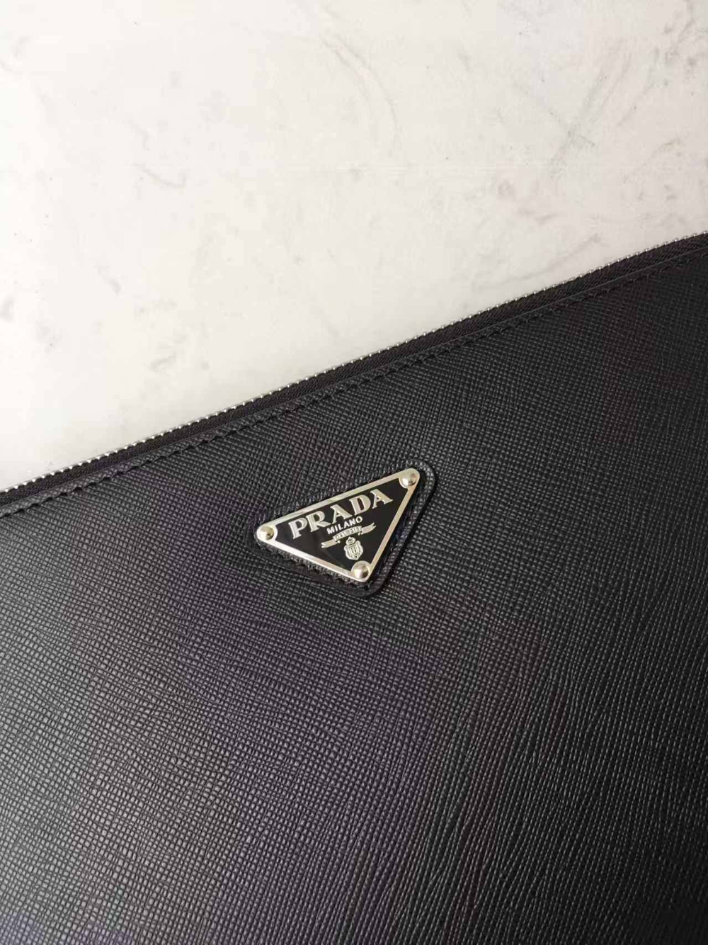 Клатч Prada