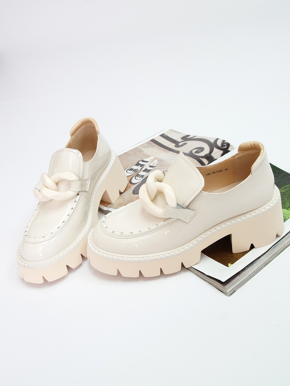 Лоферы женские демисезонные