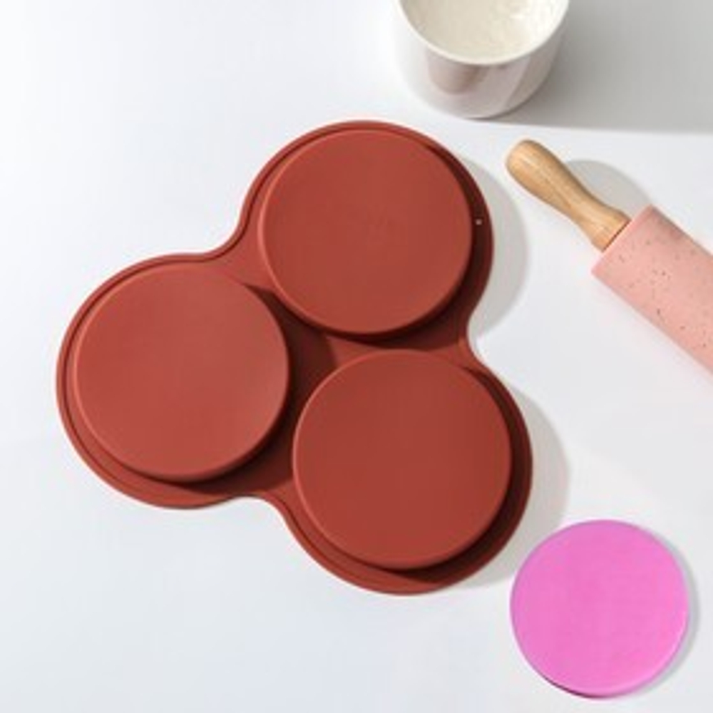 Форма для начинок 3 ячейки ,23х19,5х2 см (d 9.8см)