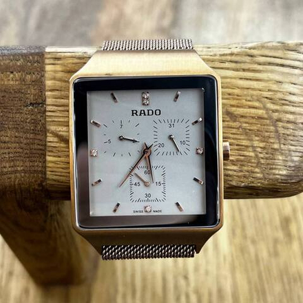 Часы Rado