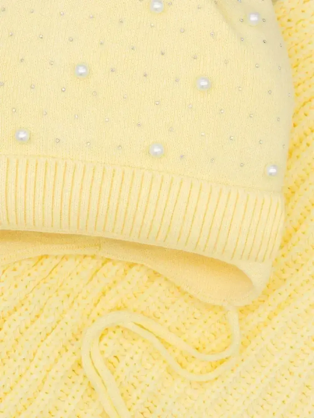 Шапка для девочки осенняя и снуд ушками