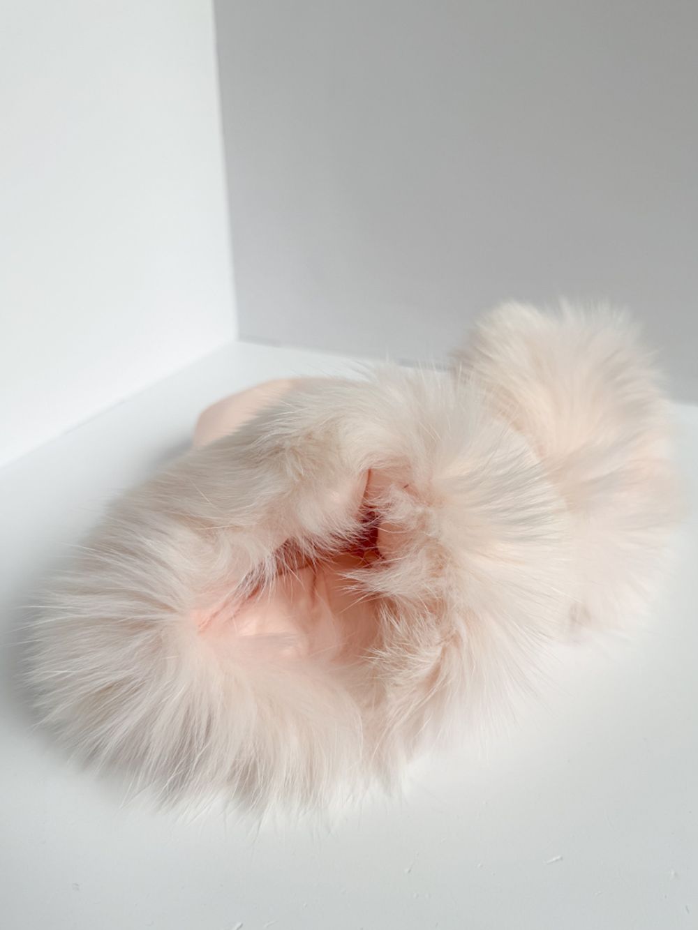 Пуховые варежки Yves Salomon, 116