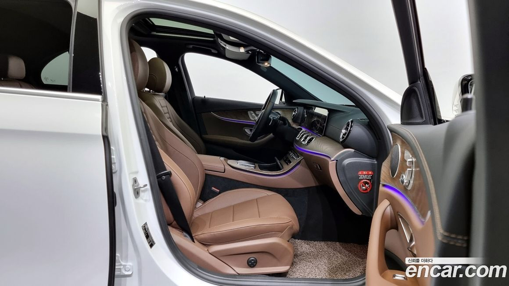 Mercedes-Benz E-Class W213 E250 Exclusive (10.2022)