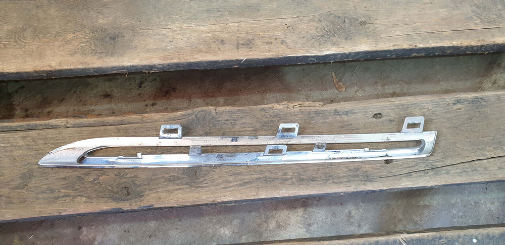 Молдинг решетки радиатора Mercedes GLC (X253) 15-19 Б/У Оригинал A2538880285