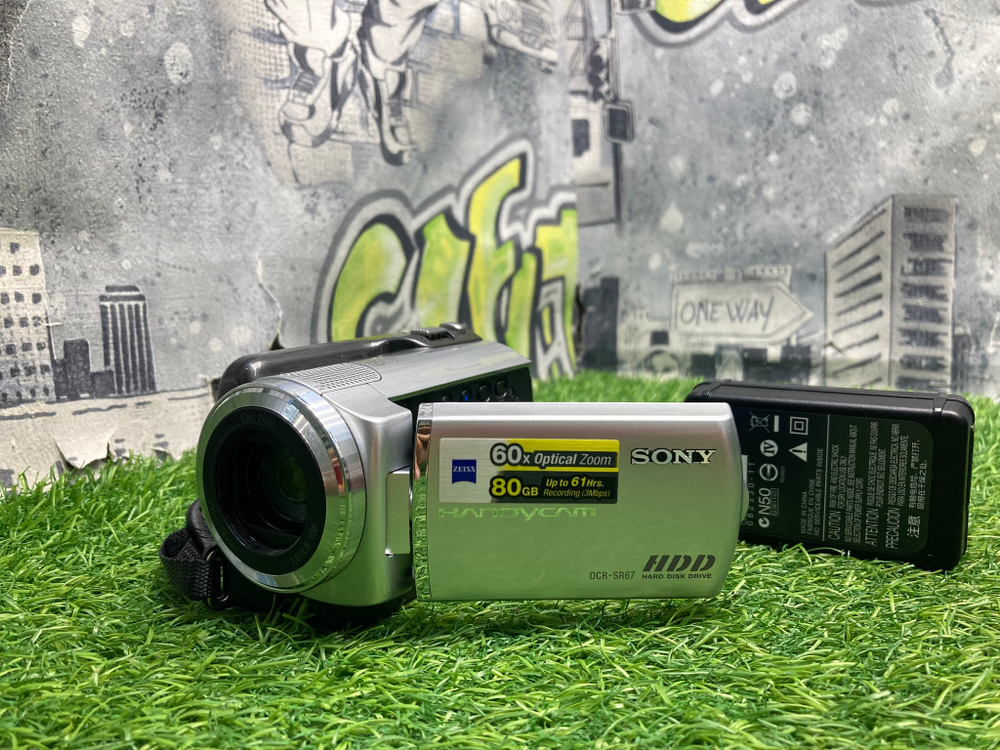 Sony DCR-SR67E