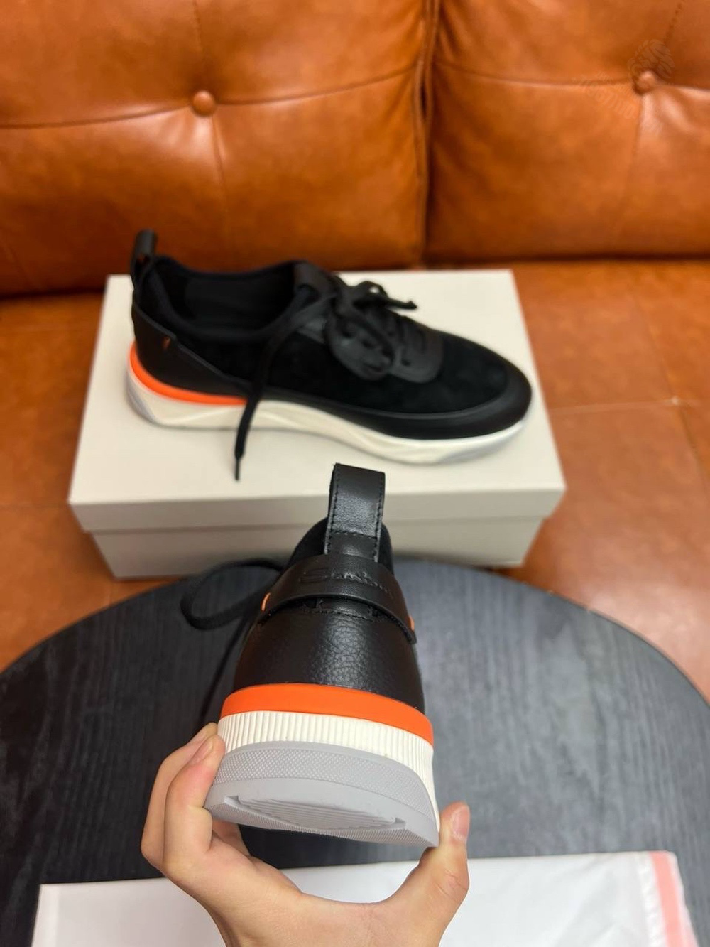 Кроссовки Santoni