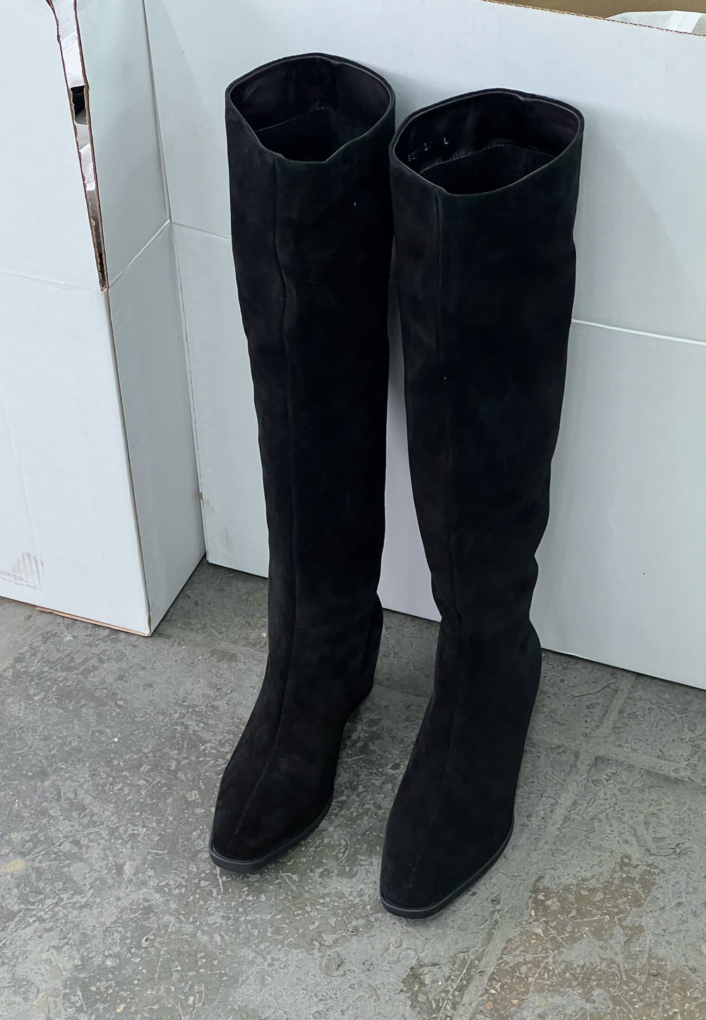 Ботфорты // Amore // Black // Suede