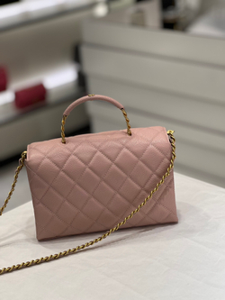 Chanel Carry Me 22 cm