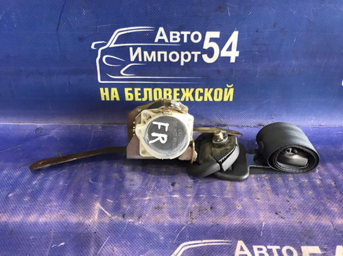 Ремень безопасности передний правый TOYOTA CAMRY 1995