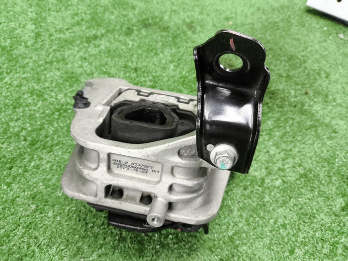 Подушка ДВС Chery Arrizo 8 (2022-н.в.)