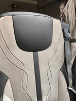 Чехлы Люкс DAF XF 106 (экокожа, черный цвет, бежевая вставка)