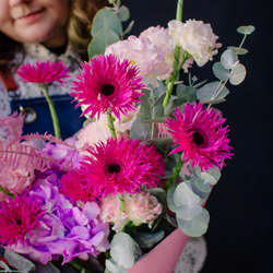 31. Стильный объемный букет с антуриумом