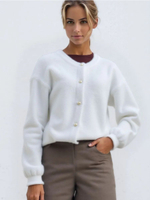 Кардиган пушистый на пуговицах белый