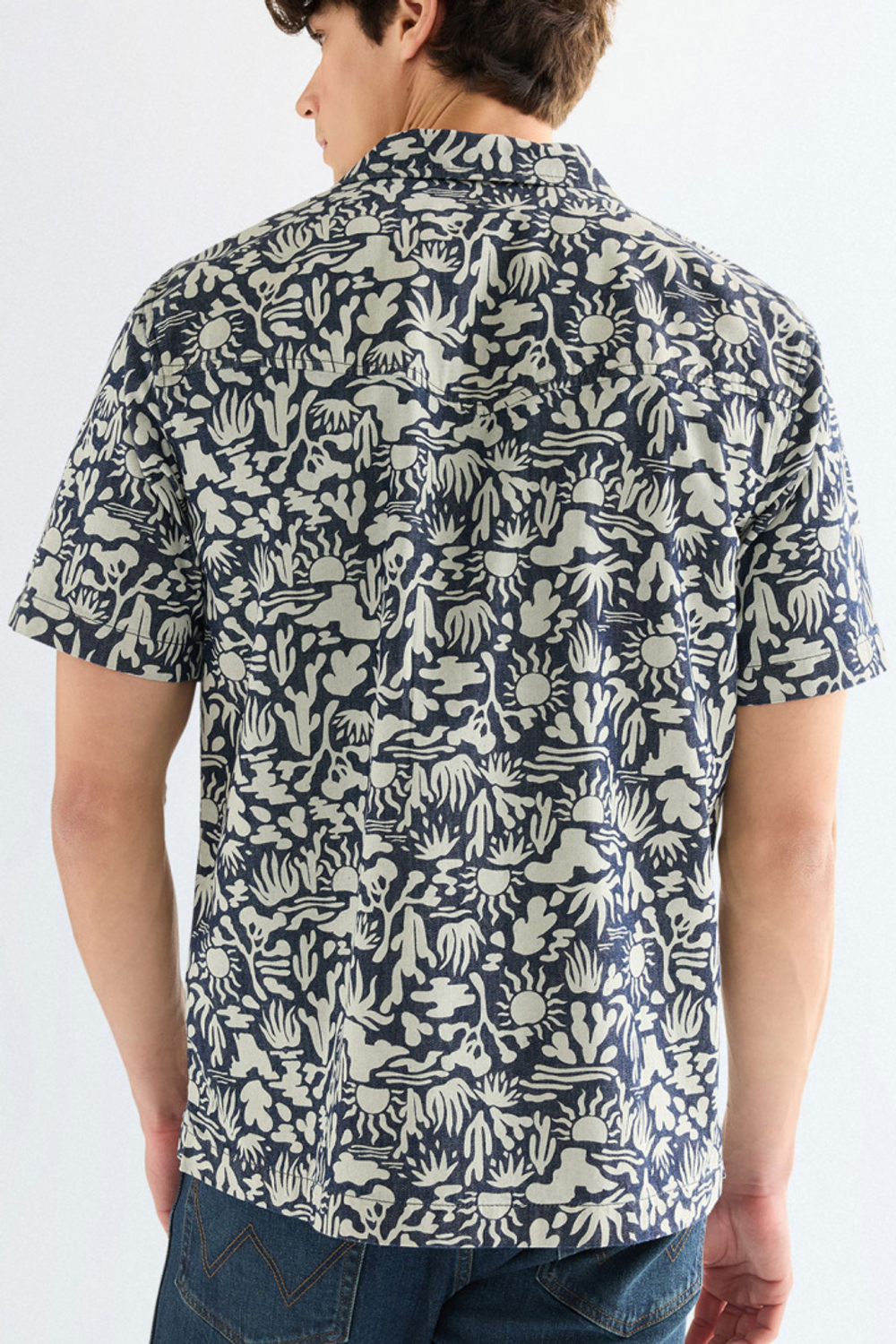 Рубашка мужская WRANGLER SS RESORT SHIRT DENIM PRINT