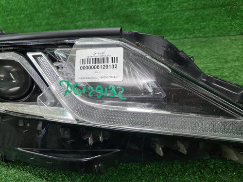 Битая Фара правая Toyota Camry xv70 (2017-н.в.) LED