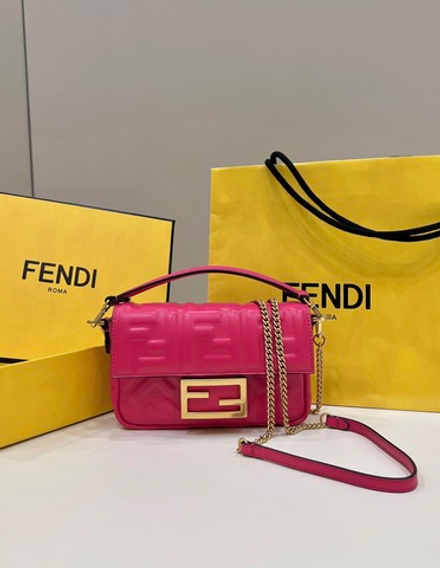 Fendi Baguette 19 cm