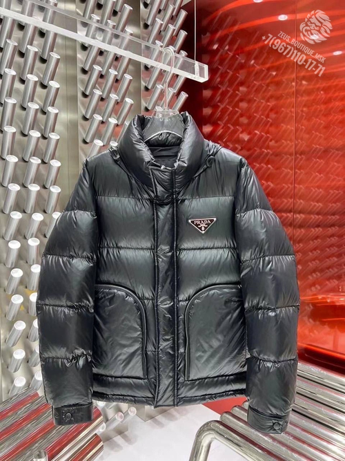 Пуховик Prada