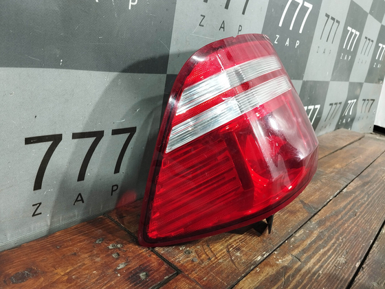 Фонарь задний правый Dodge Journey 07-20 Б/У Оригинал 05067784AD