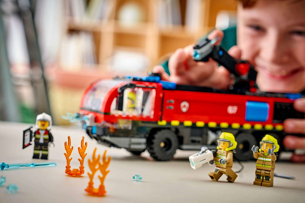 Конструктор LEGO City 60499 Airport Fire Truck