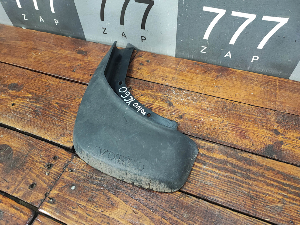 Брызговик задний левый Volvo XC60 1 13-17 Б/У Оригинал 31359688