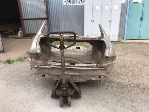 Панель задняя между задними крыльями TOYOTA CORONA 1993