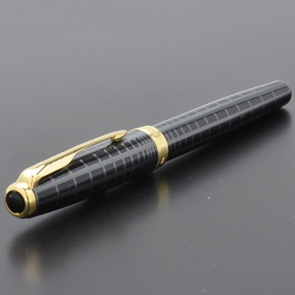 Перьевая ручка и чехол из кожи Parker Sonnet F531 PREMIUM Dark Grey Laquer GT, перо:F, золото 18К