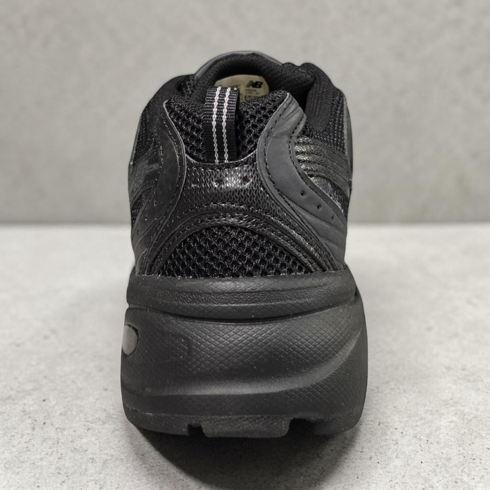 New Balance 530 • Black