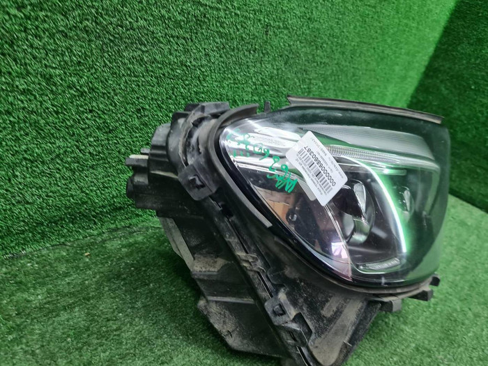 Фара правая Mercedes GLC X253 (2015-2019) LED