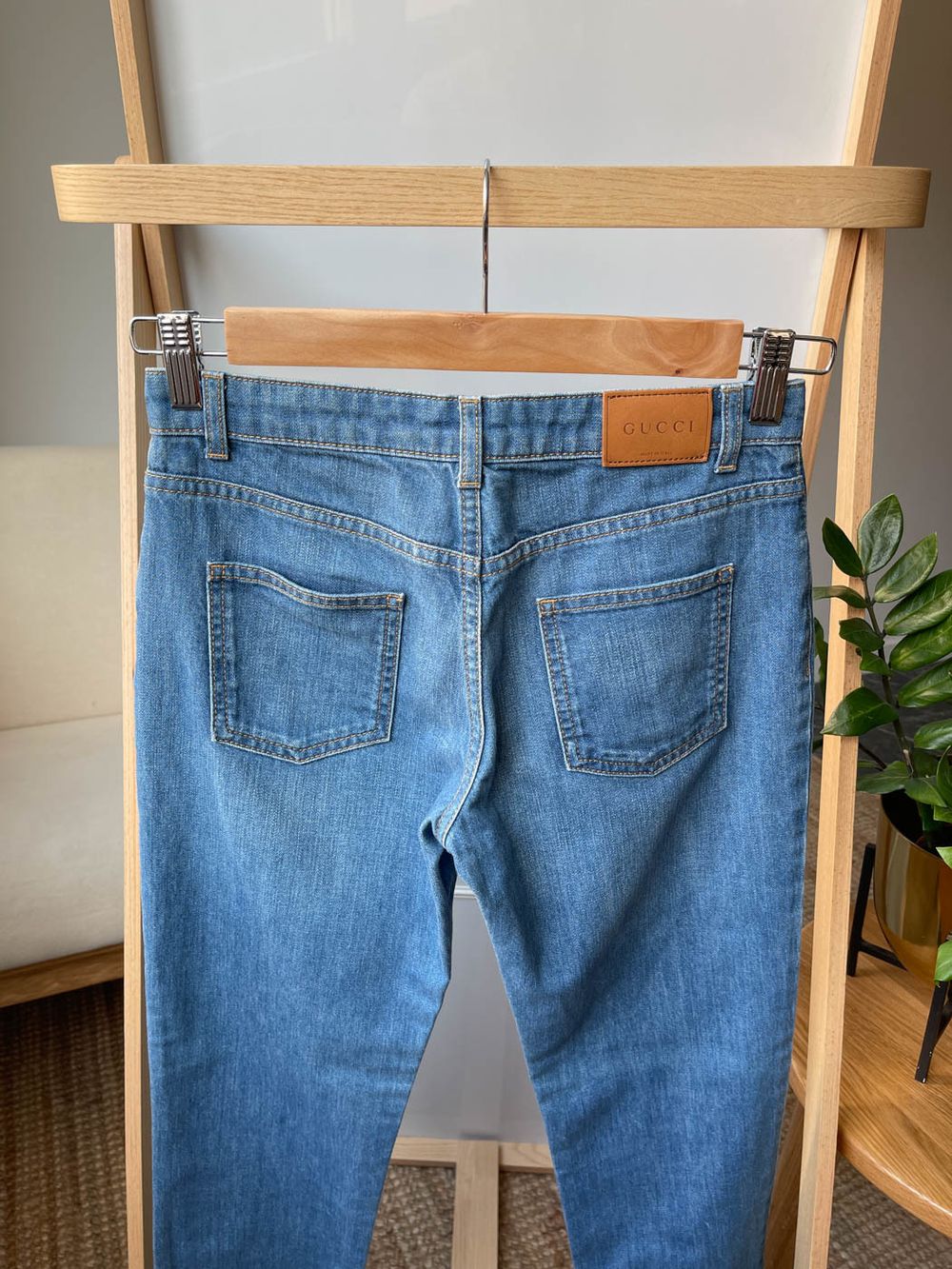 Джинсы Gucci, 152