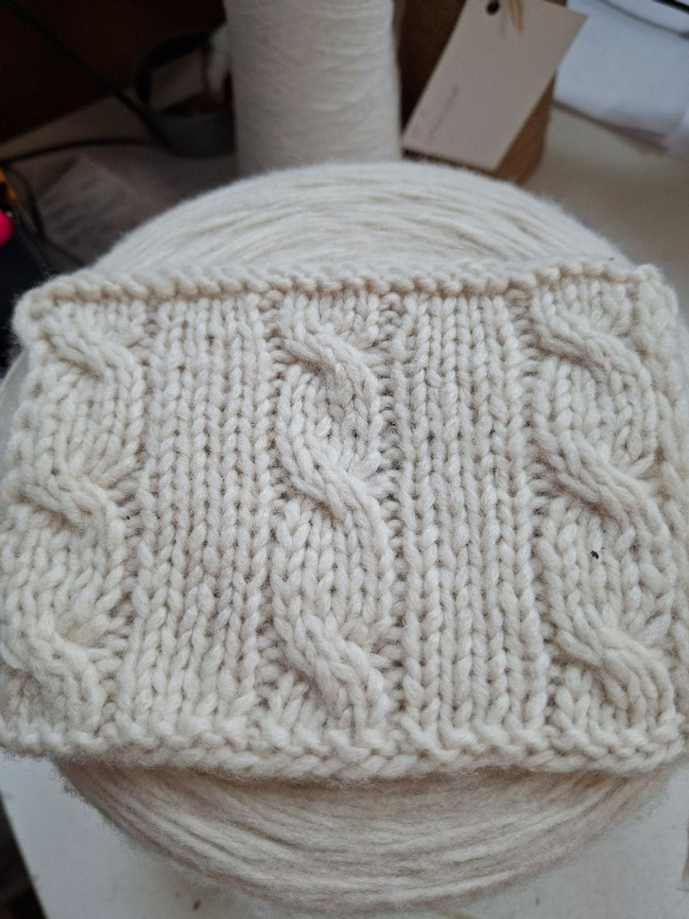 FIRST WOOL - Pecci Filati; 78% меринос, 22% п/а; 220м/100гр; col. 32701, цвет: светло-бежевый; S504 MP