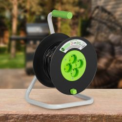 Удлинитель силовой ЭРА GREEN LINE KAT-2x1-30m Greenline на катушке пластик 4 розетки без заземления 30м ПВС 2x1мм2