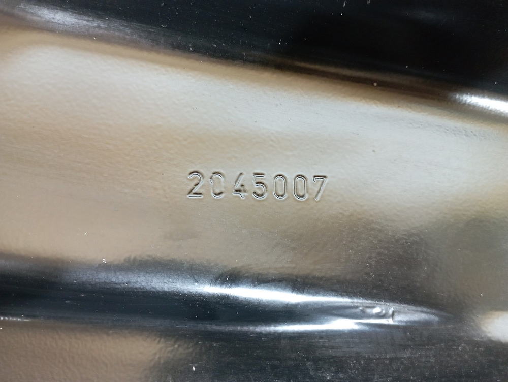 Усилитель двери левой 2020г.