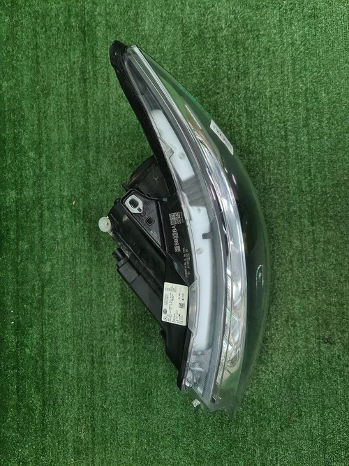 Фара левая Mercedes V w447 (2014-н.в.) LED
