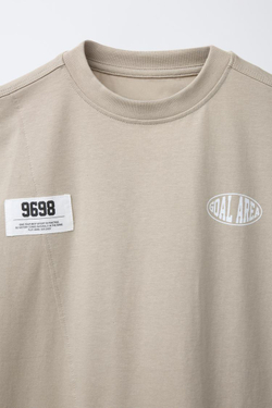 ZARA ФУТБОЛКА С НАШИВКОЙ, БЕЖЕВЫЙ