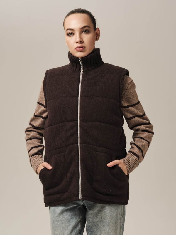 V0442-03 Жилет темно-коричневый dbr