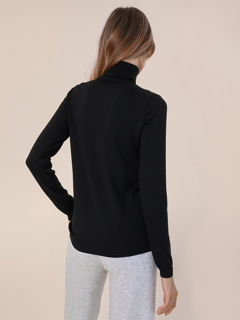 Свитер женский FREE AGE