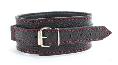 Черный ошейник из натуральной кожи с шипами (Цвет: черный)