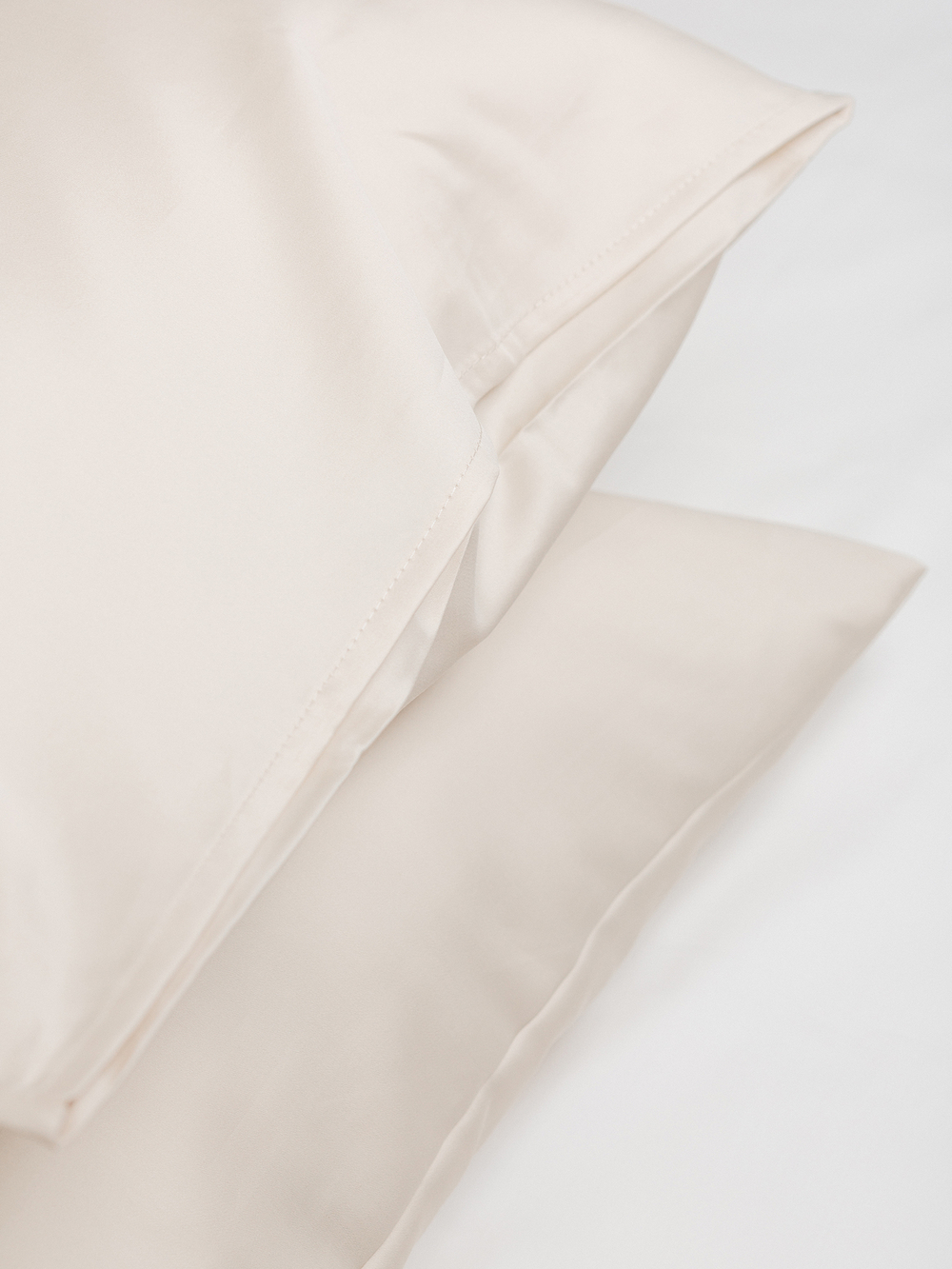 Постельные наволочки 50 на 70 бежевые сатин